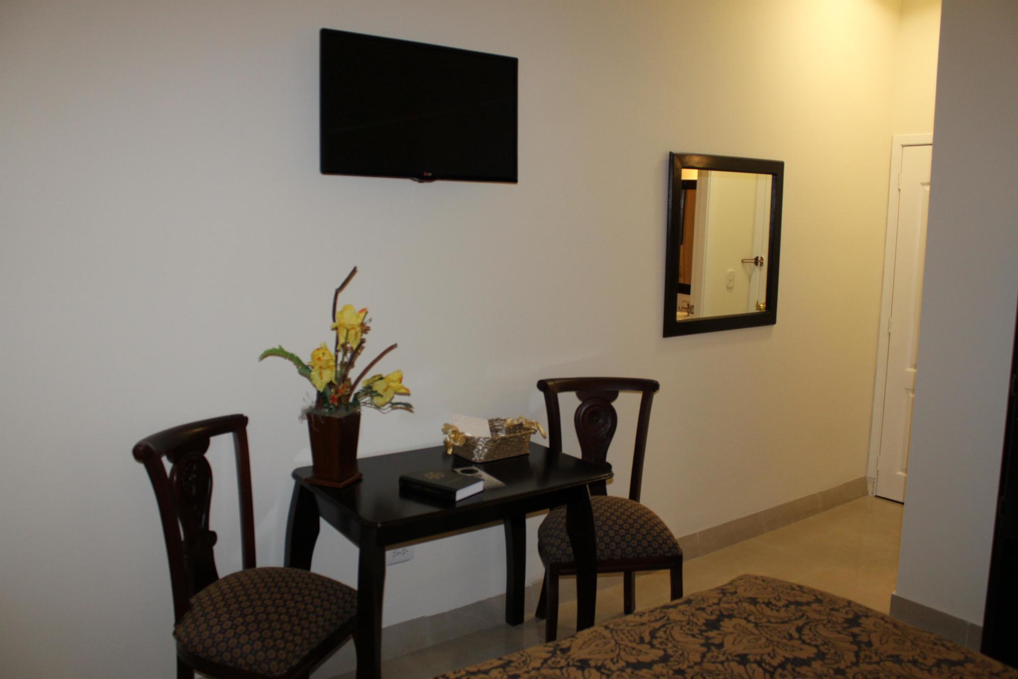 Victoria'S Park Hotel Armenia  Εξωτερικό φωτογραφία